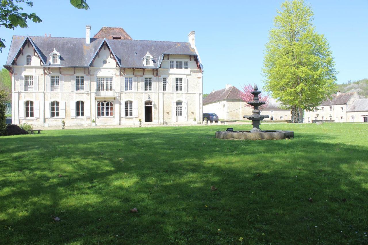 Chateau Du Mesnil Soleil , Gites Et Chambres D'Hotes Damblainville Exterior foto