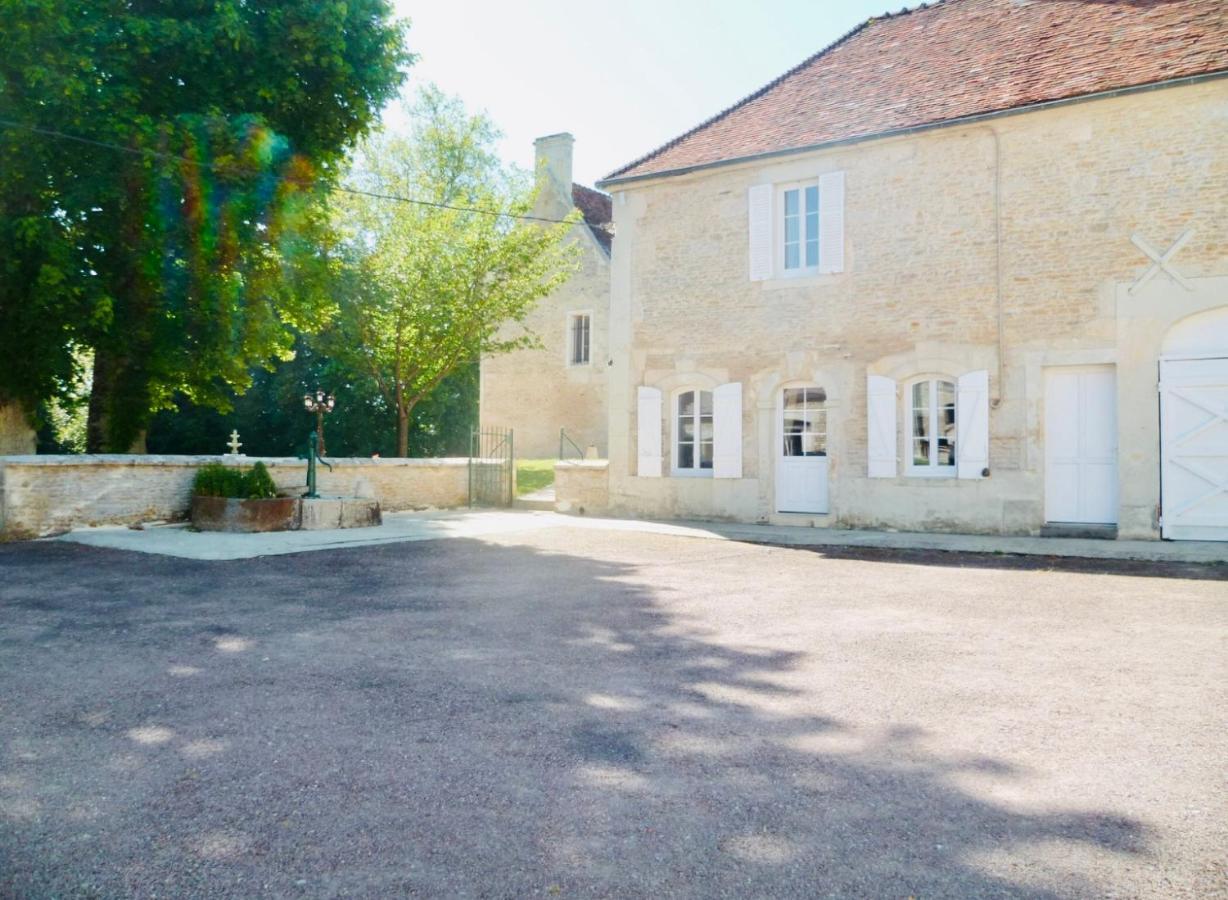 Chateau Du Mesnil Soleil , Gites Et Chambres D'Hotes Damblainville Exterior foto